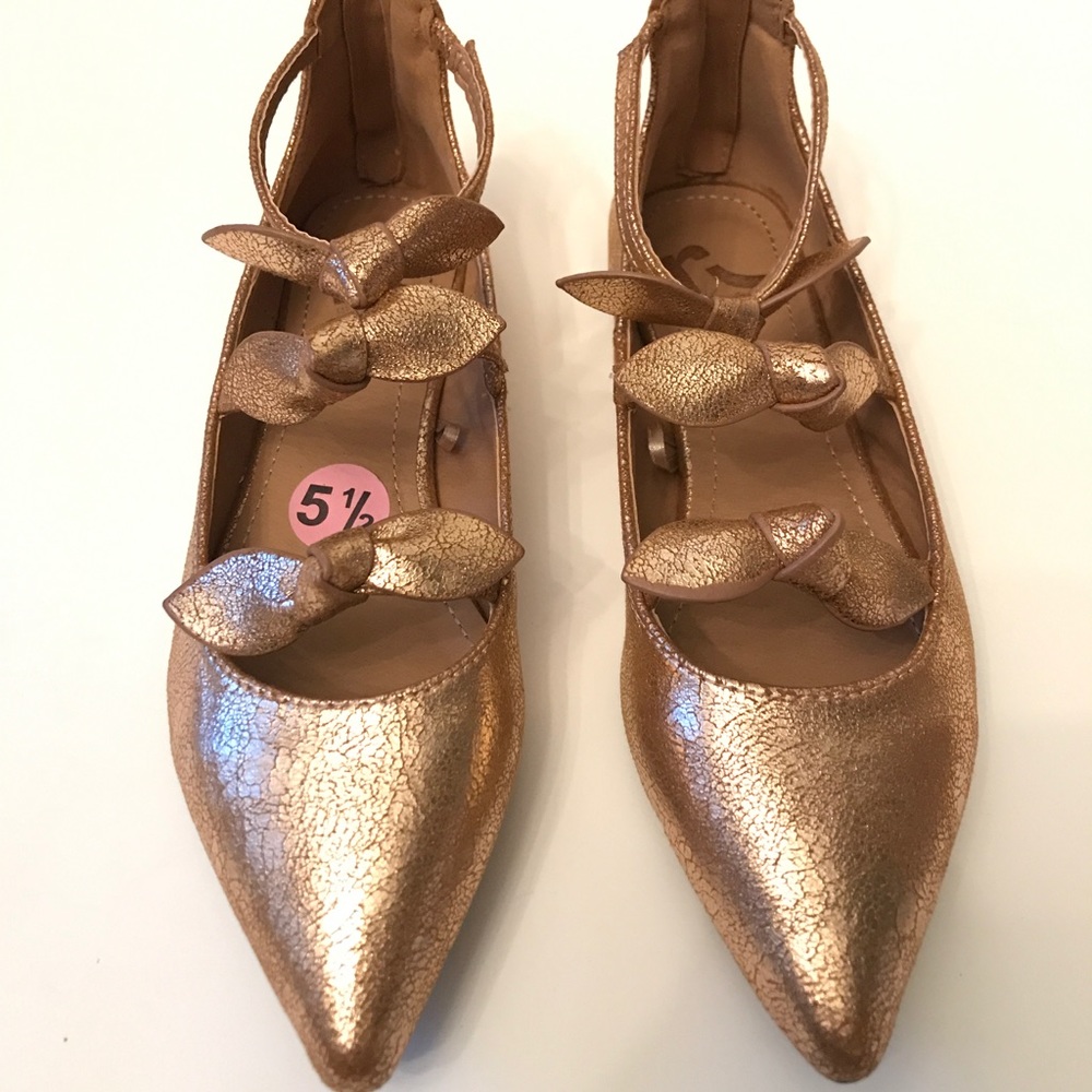 Report Larchmont Bow Flats